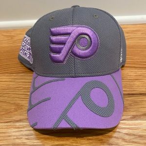 LIKE NEW Reebok Philadelphia Flyers Fitted Hat